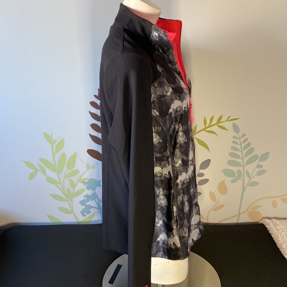 4/$20 Black and grey zippered jacket out hot pink accents - Picture 5 of 8